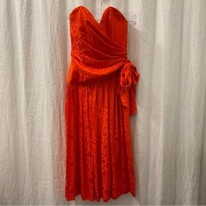 Albert Nipon Vintage 100% Silk Strapless Dress Heart Star Print Size 6‎